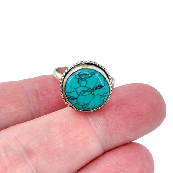 Round Southwestern Turquoise Ring | Vintage Sterling Silver 925 | Size 10 - Picture 1 of 11